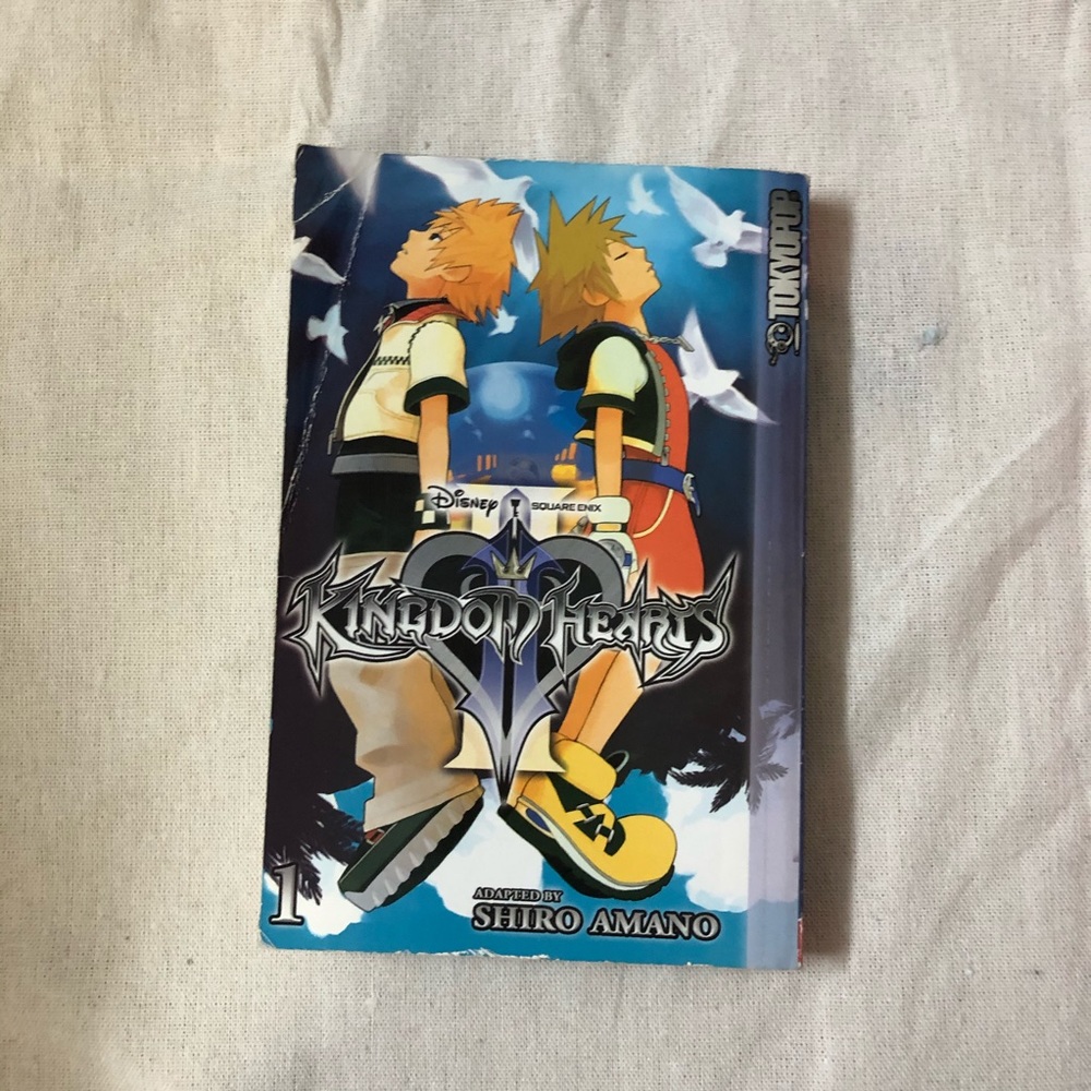 FREE* - Kingdom Hearts, Volume 1